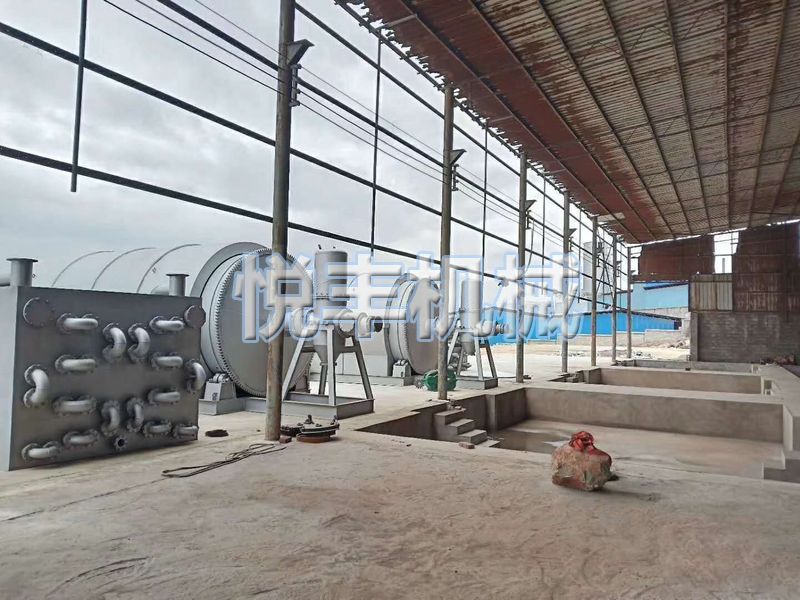 云南客戶煉油設(shè)備安裝現(xiàn)場